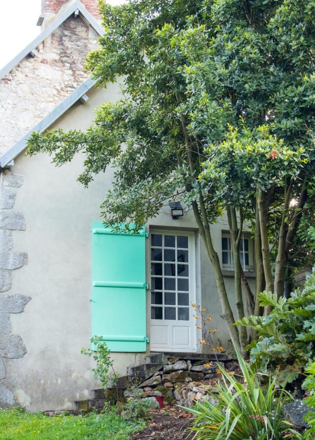 Une Suite Au Jardin Hyenville Bagian luar foto