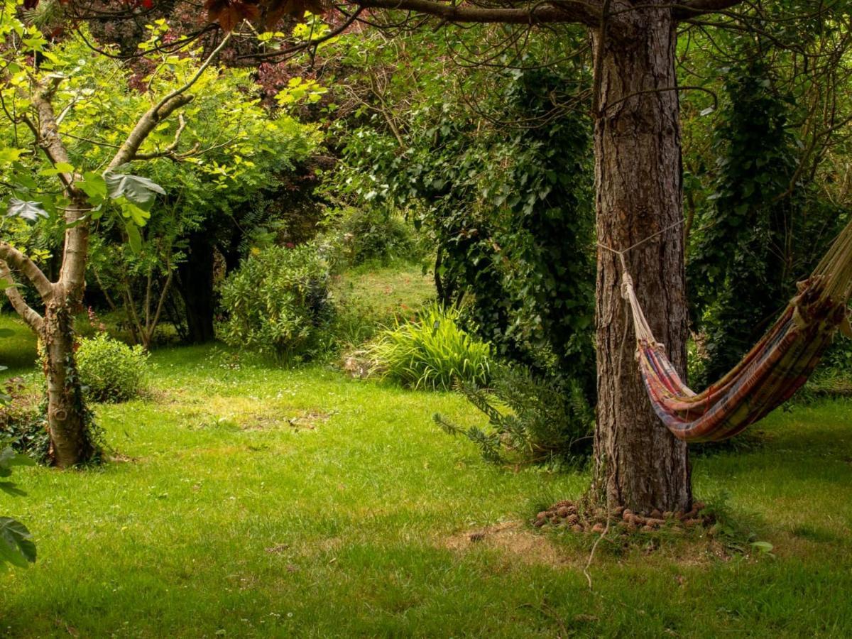Une Suite Au Jardin Hyenville Bagian luar foto